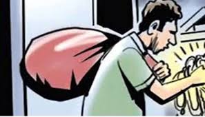अंतिम संस्कार में गया था परिवार, पीछे से घर में चोरों ने कर दिया कांड 1 download